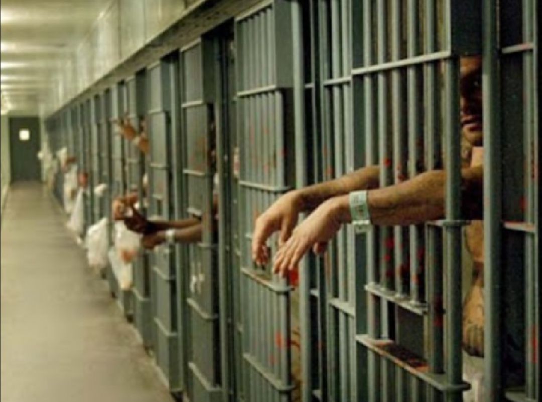 nelle carceri