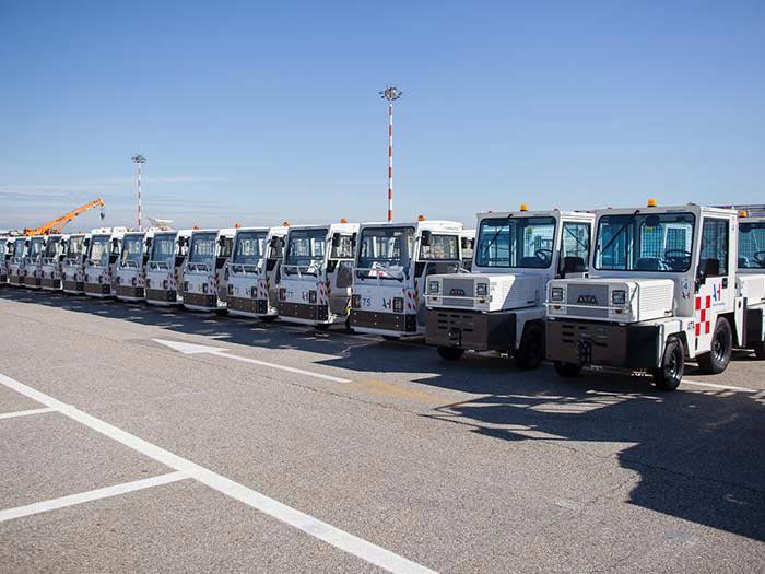 pushback elettrico per spostamenti negli aeroporti