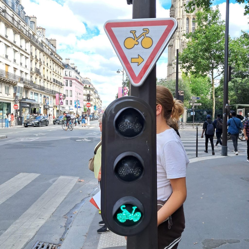 Parigi, i semafori per le biciclette. 